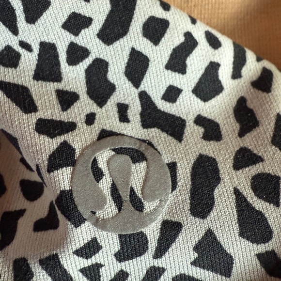 Lululemon Athletica Black and White Sports Bra - Cross Back Animal Pattern - Picture 5 of 6